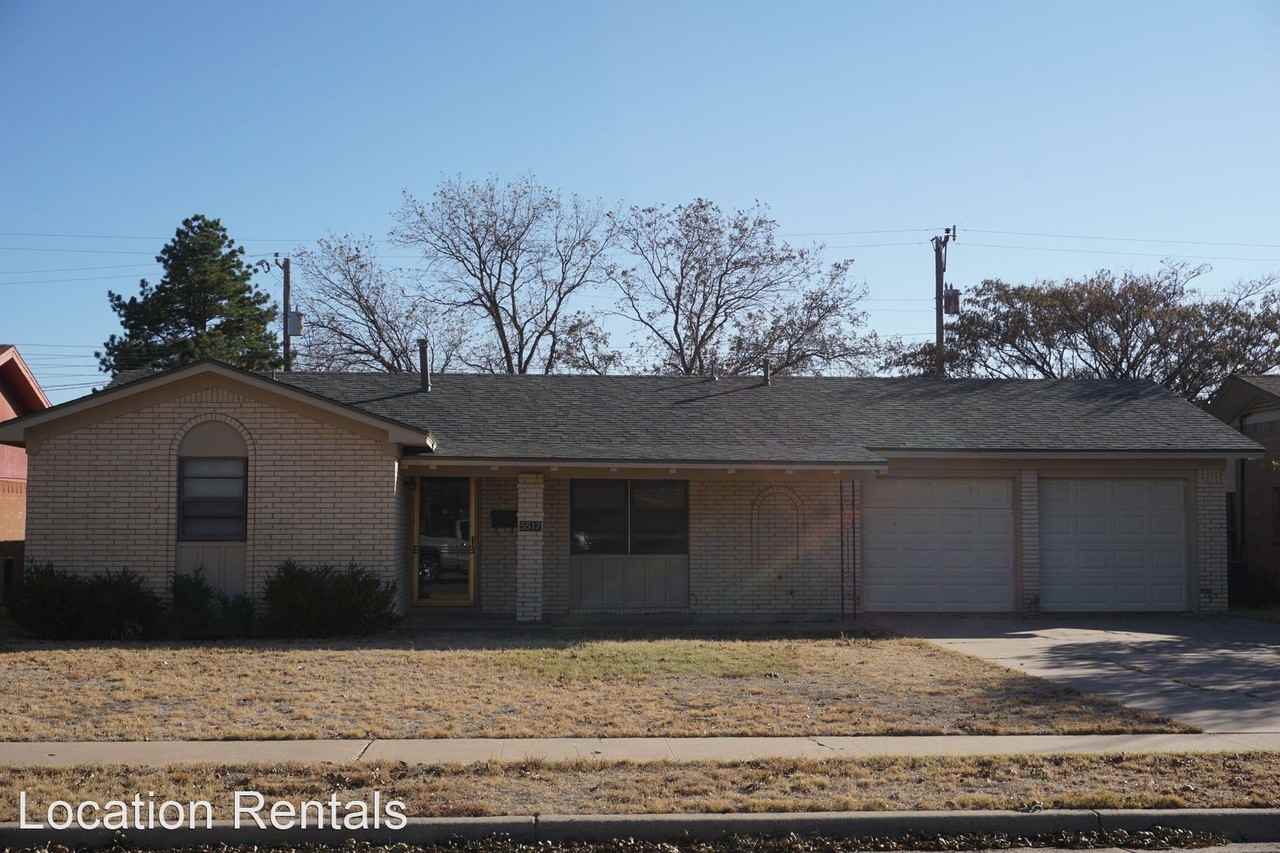 5517 10th St - Photo 2 of 10