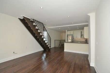 3 Rolyat St Uppr - Photo 3 of 6