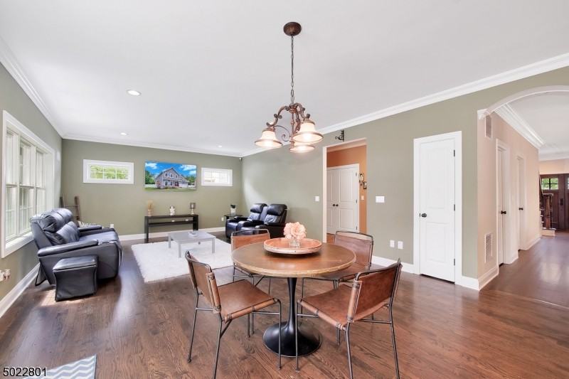 43 Sunset Rd - Photo 3 of 22