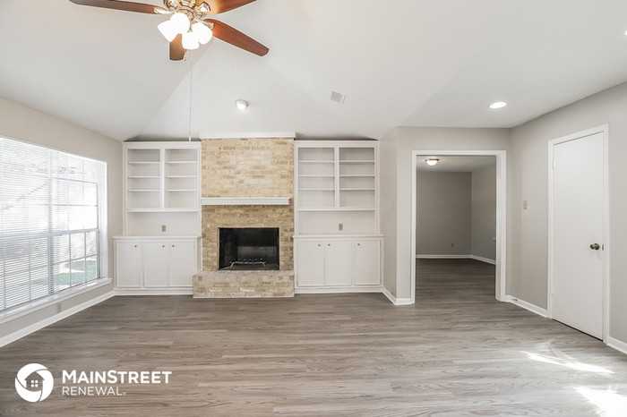 2903 Country Club Blvd - Photo 3 of 16