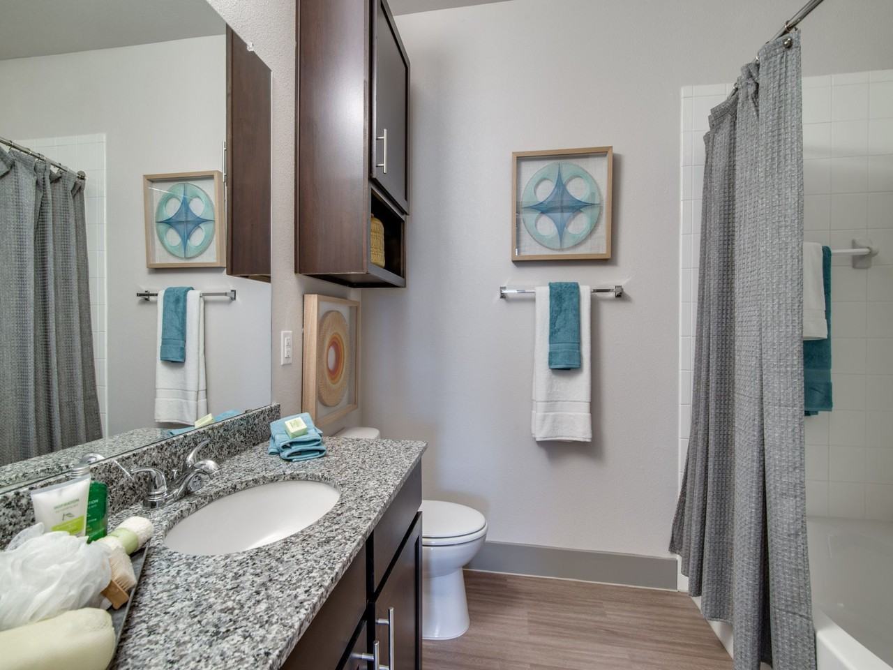 Palladium Anna - Photo 7 of 26