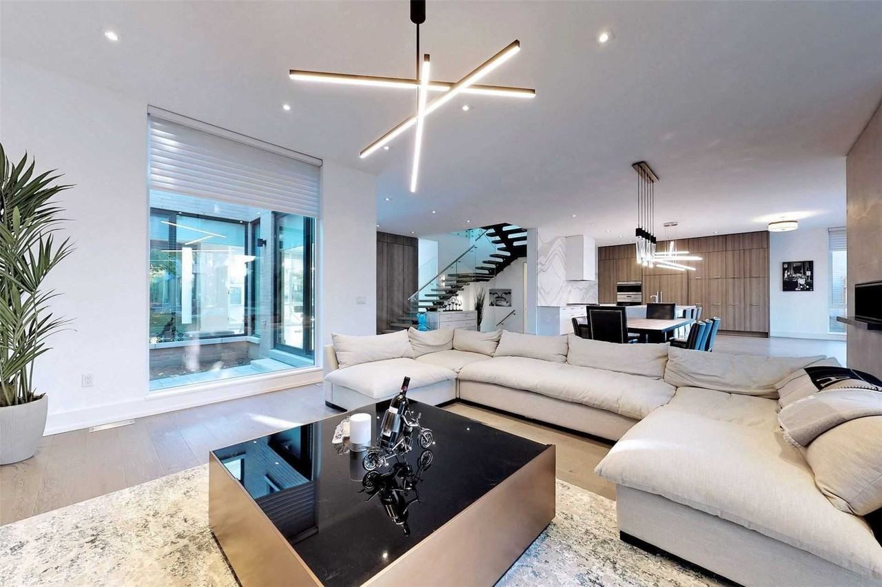 7 Fairmeadow Avenue - Photo 3 of 13