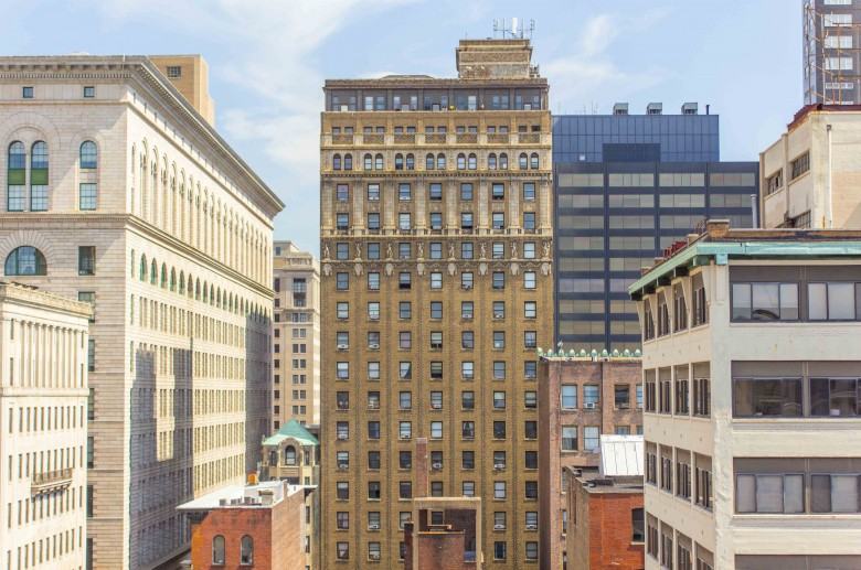 Adelphia House - Photo 3 of 9