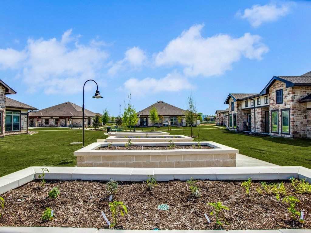 Palladium Van Alstyne Senior Living Apartments 870 Blassingame Ave
