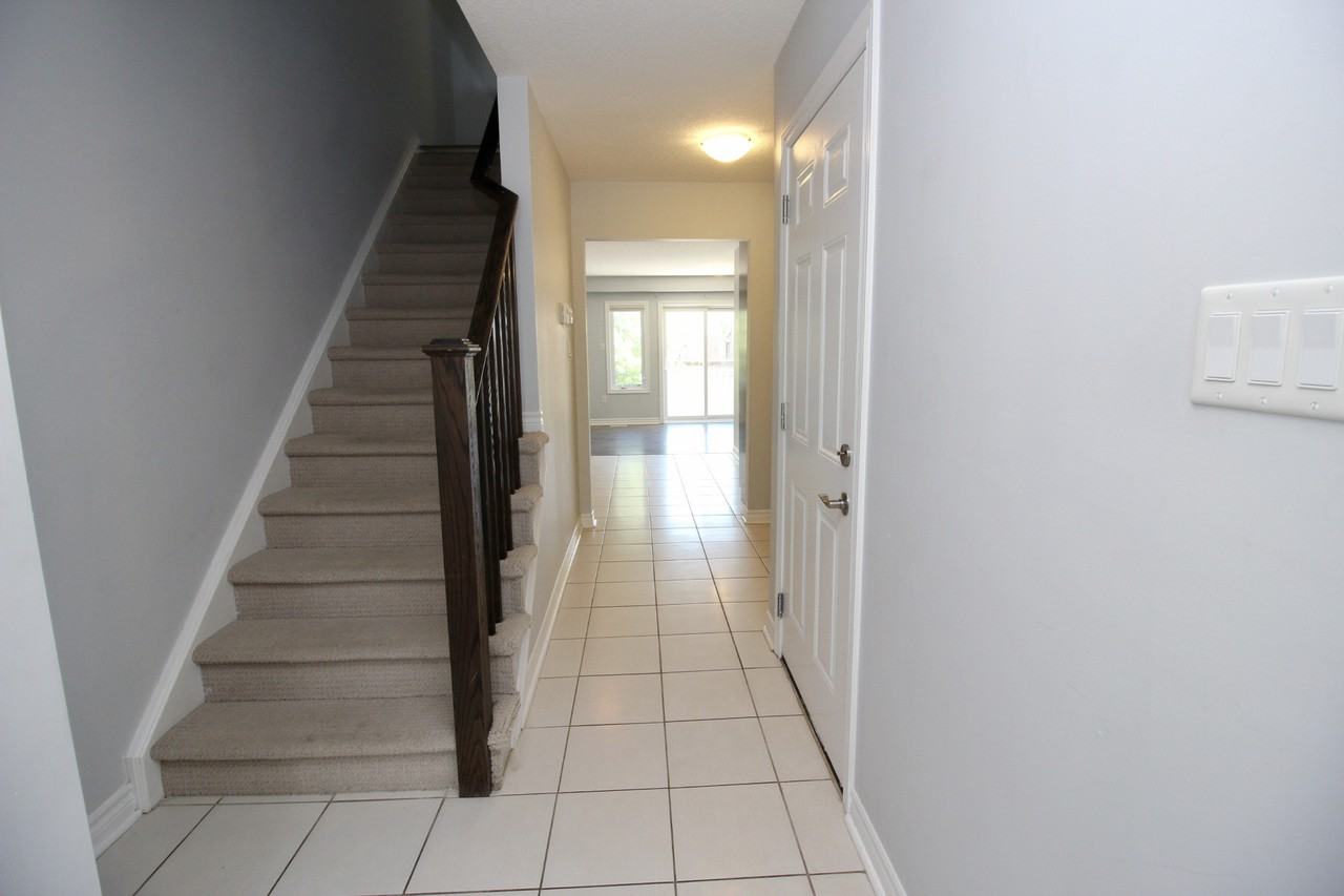 73 Arlington Cres - Photo 2 of 20