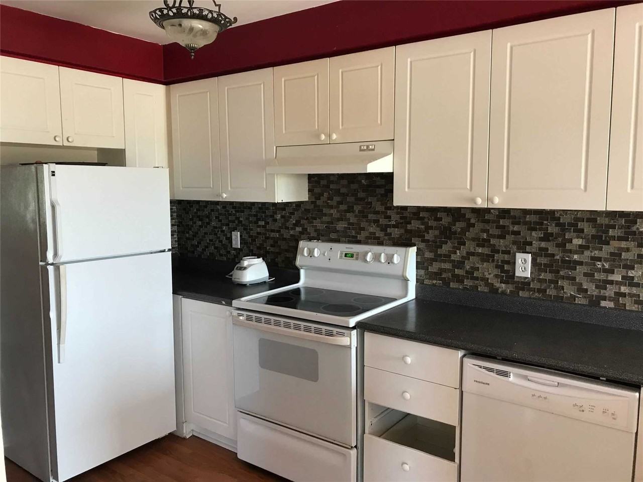 340 Perry Road - Photo 3 of 11