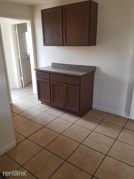 3902 W Lewis Ave - Photo 3 of 33