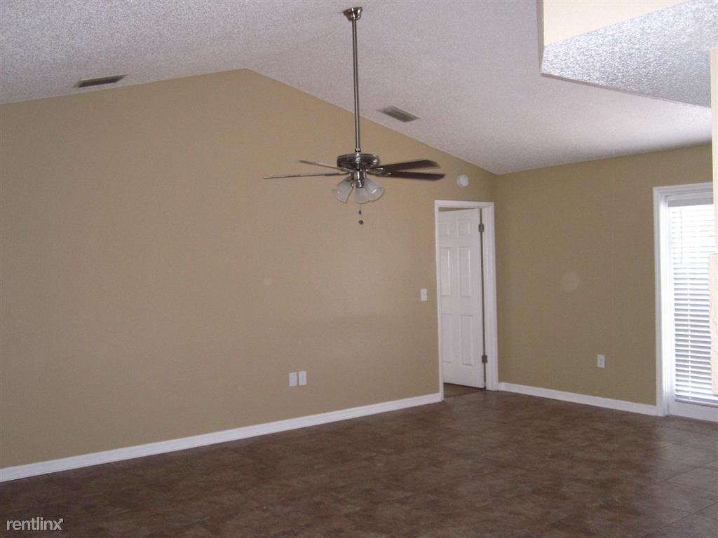 2630 Blossom Lake Dr - Photo 2 of 13