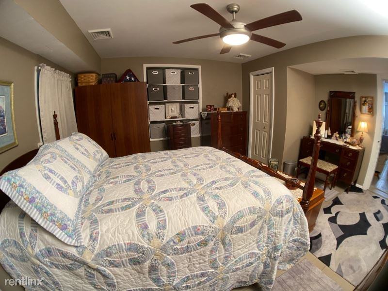 123 E Main St - Photo 3 of 8