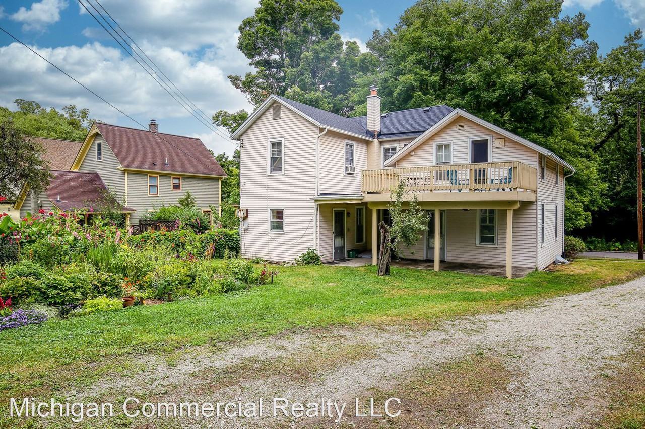 532 Third St. - Photo 2 of 13