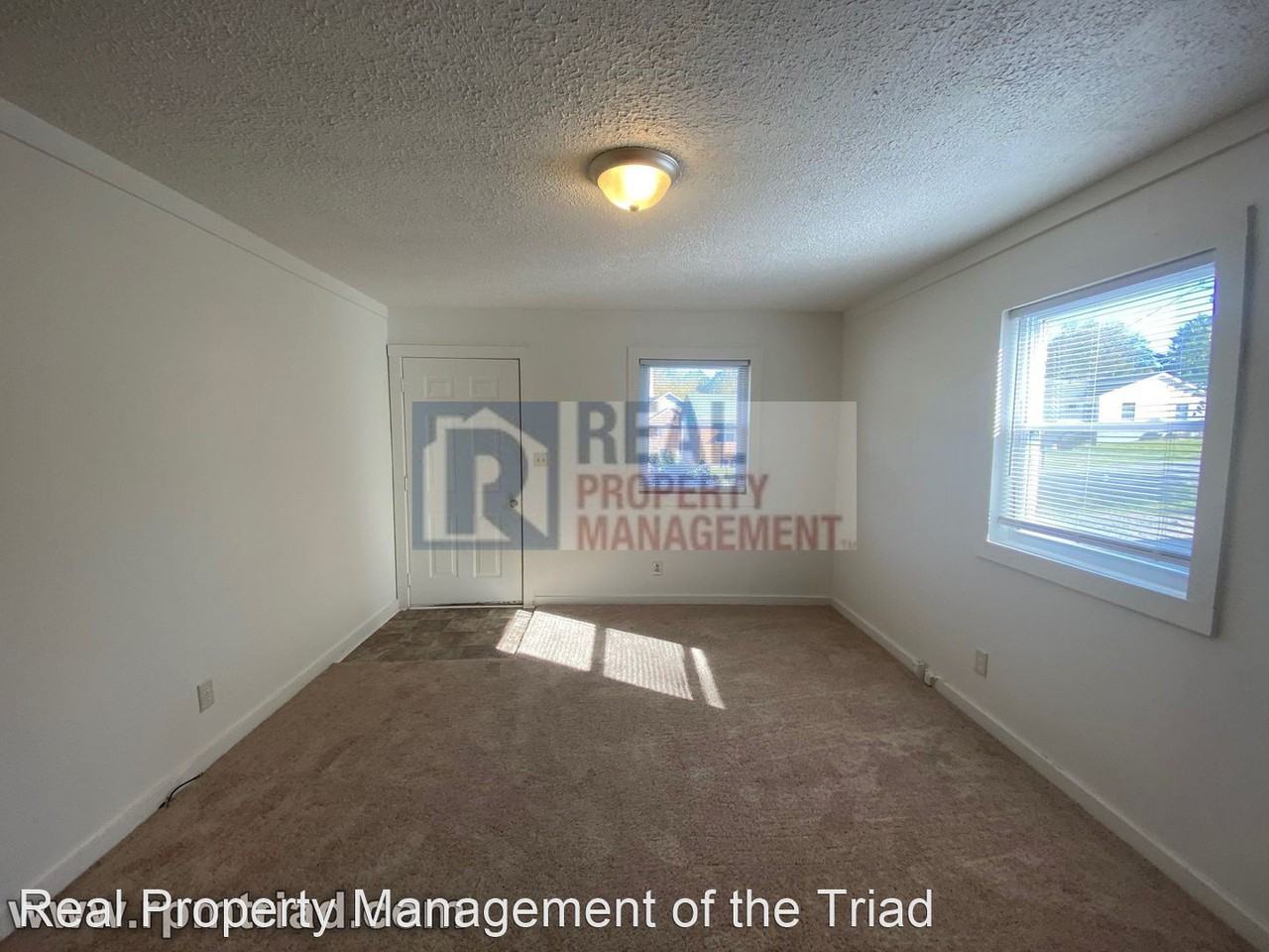 Hunter St - Photo 2 of 21