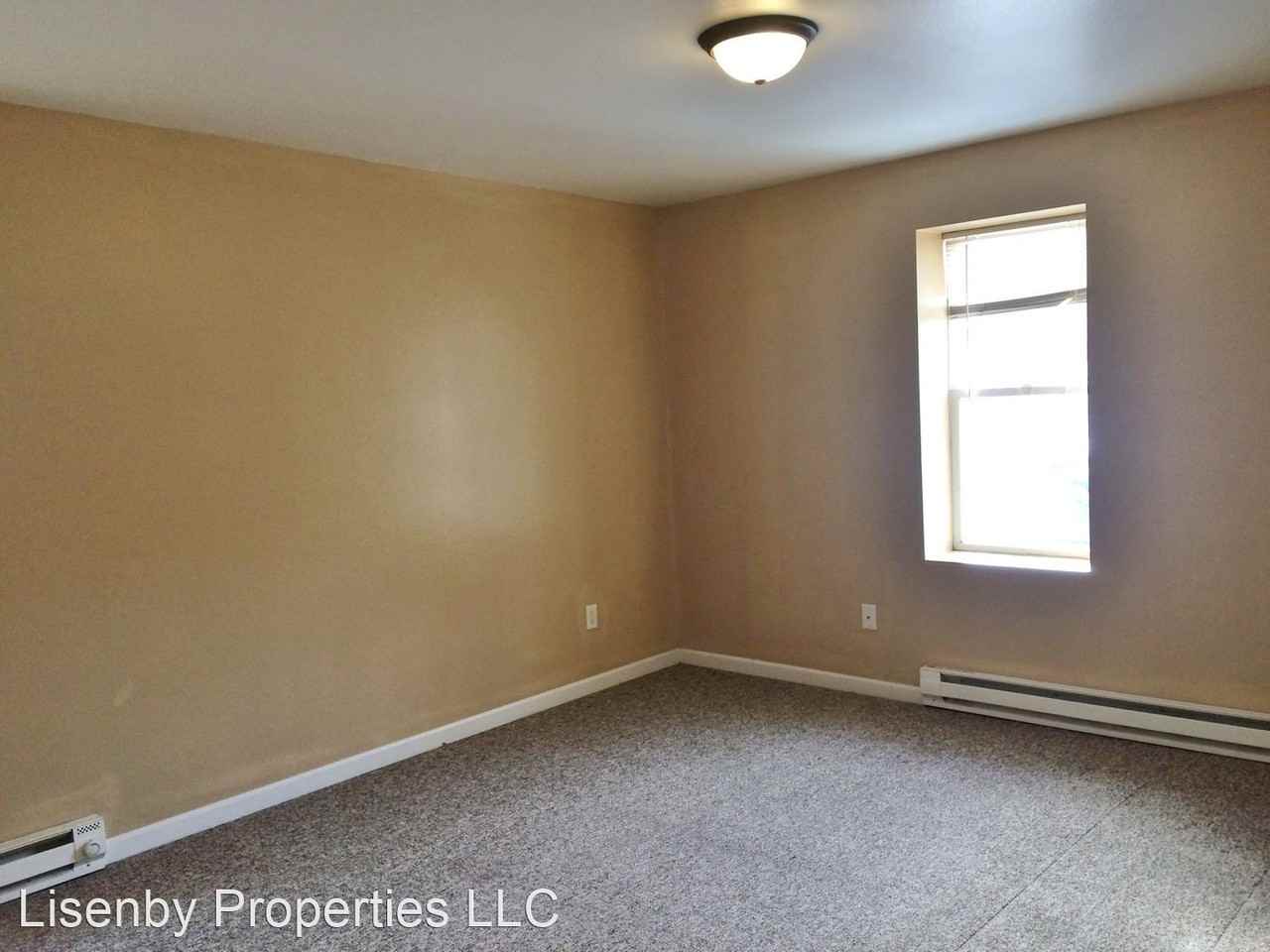 125 East 9th Street - Photo 3 of 5