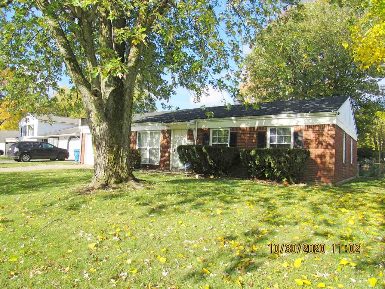 3540 Dubarry Ct - Photo 3 of 17