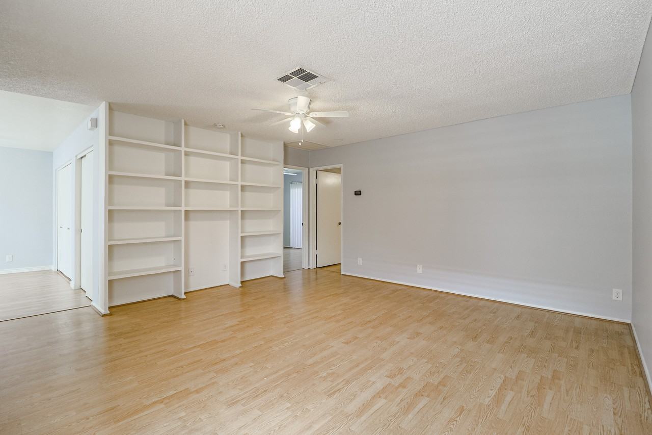 195 N Cottonwood St #5 - Photo 6 of 30