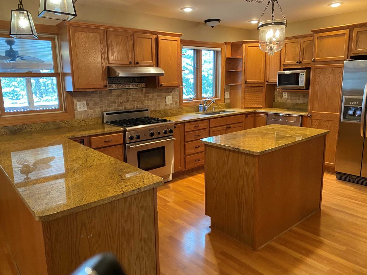 360 Mending Walls Rd - Photo 3 of 18