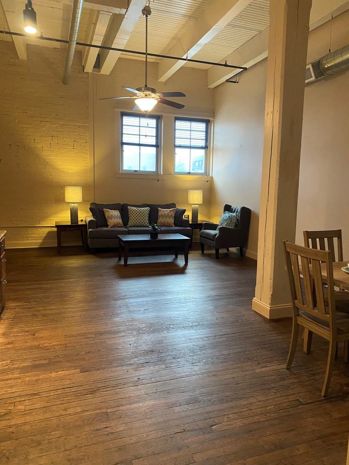 Player Piano - Photo 2 of 8