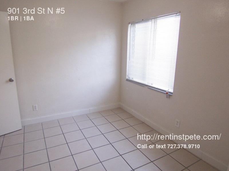 901 3rd St N - Photo 3 of 7