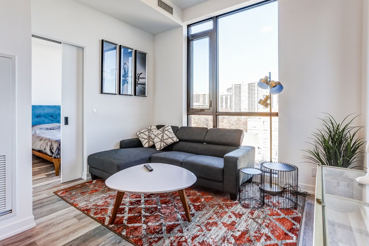 2118 Bloor Street West 702, Toronto, ON M6S 1M8 2 Bedroom Apartment