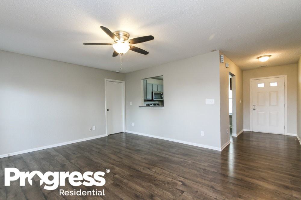 7644 Windy Hill Way - Photo 3 of 15