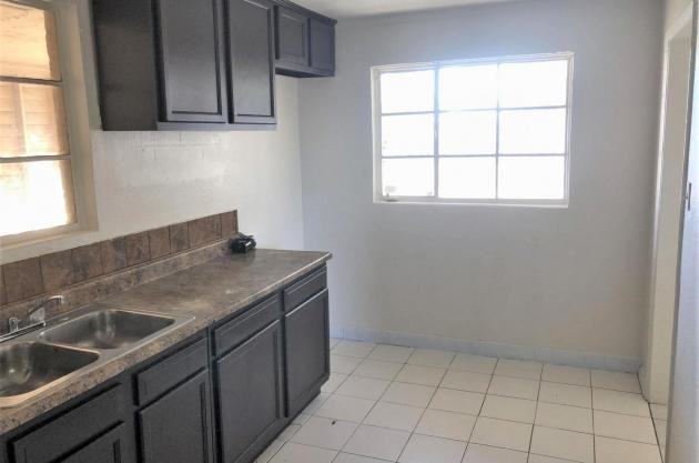 2810 West Hazelwood Street - Photo 3 of 8