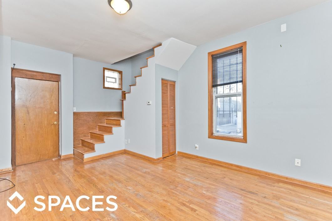 870 W Buckingham Pl - Photo 3 of 13