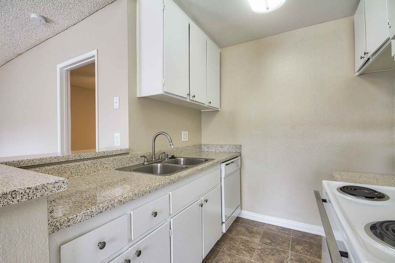 Wallace Court Apartments 1955 Wallace Ave, Costa Mesa, CA 92627 Zumper