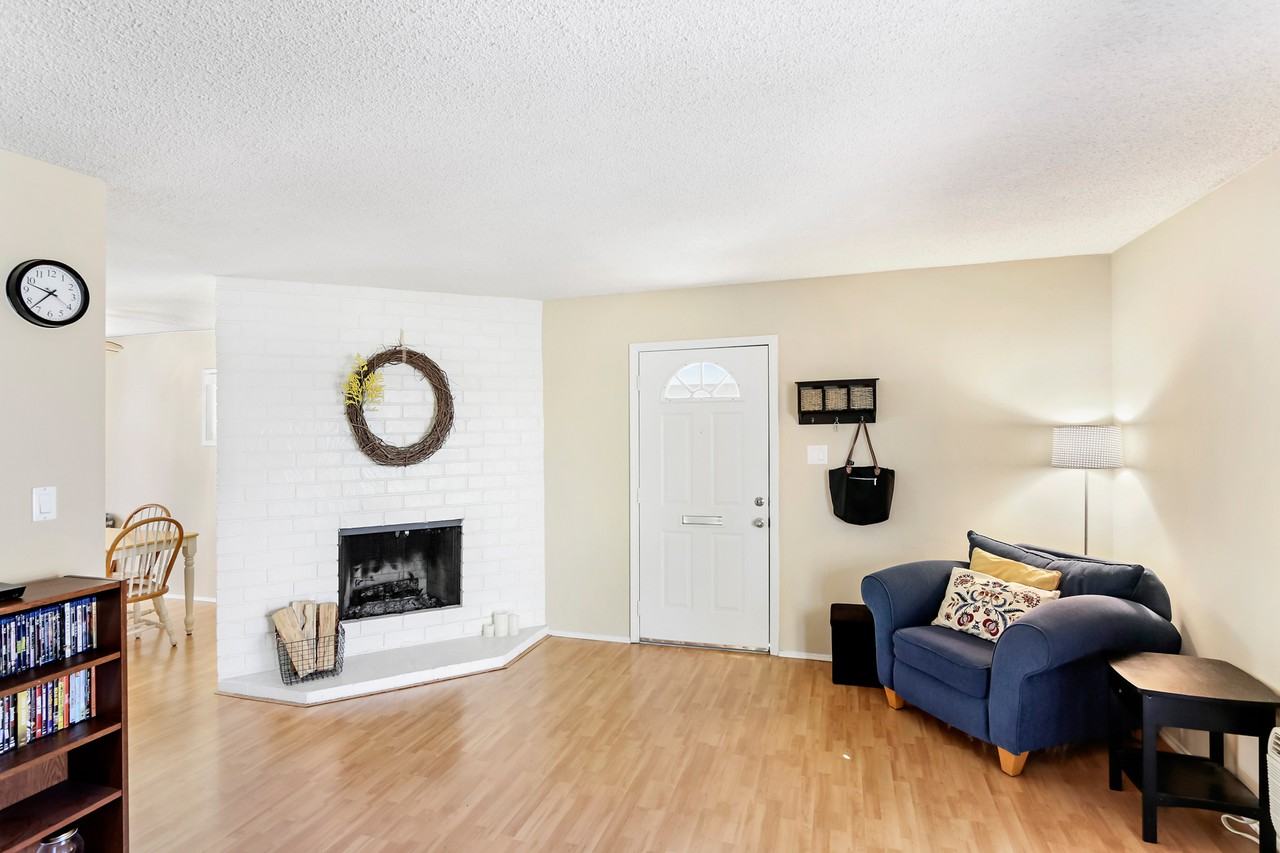 Mango Tree - Photo 5 of 14