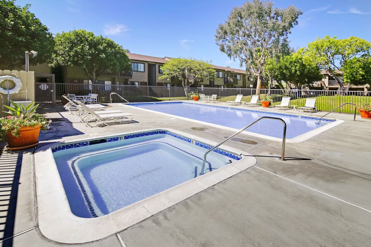 Westlake Village - Photo 4 of 12