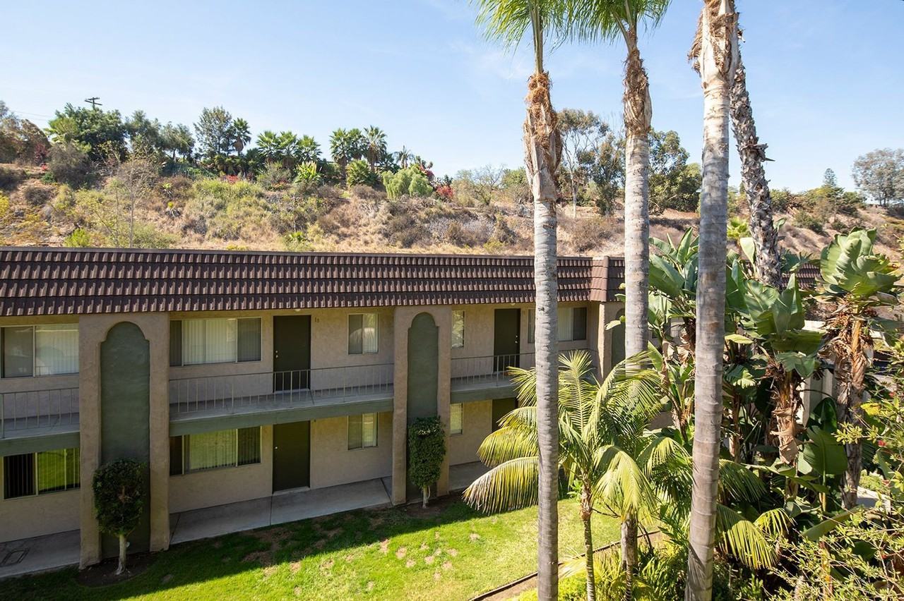 5444 Reservoir Dr #D49