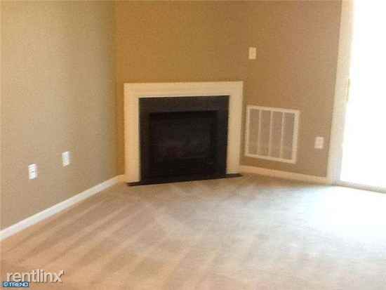 Laurel Village Condos - Photo 2 of 42