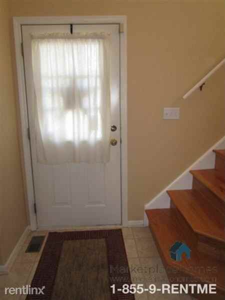 28810 Bakers Dr - Photo 2 of 16