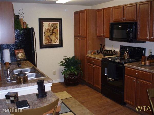 Babcock/Prue ($199 total move in) - Photo 3 of 4