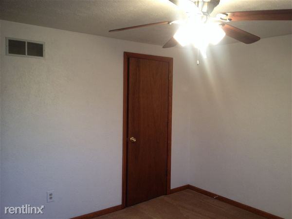 751 Weirich Ave.  (Townhouse) - Photo 3 of 10