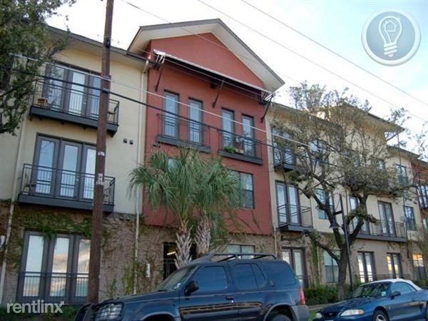 2818 N Fitzhugh Ave - Photo 2 of 7