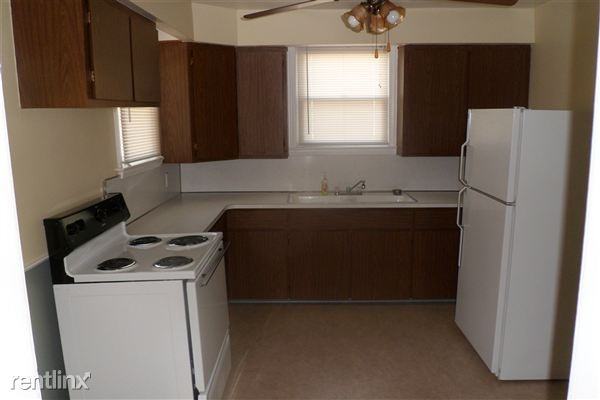 7245 Henry St - Photo 3 of 10