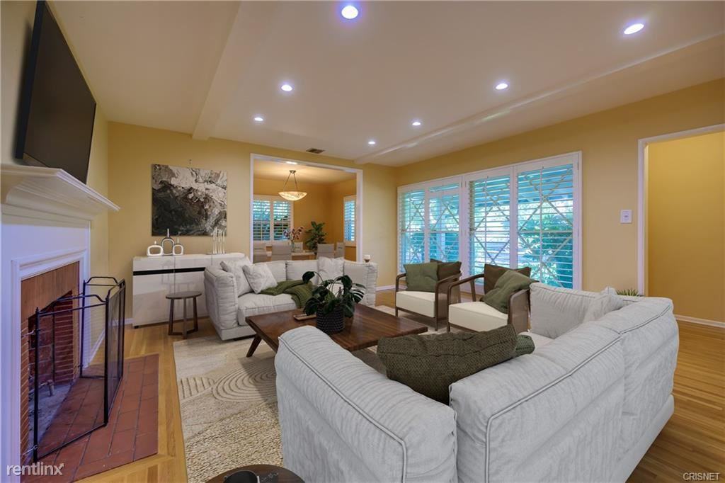 14006 Runnymede St - Photo 3 of 12