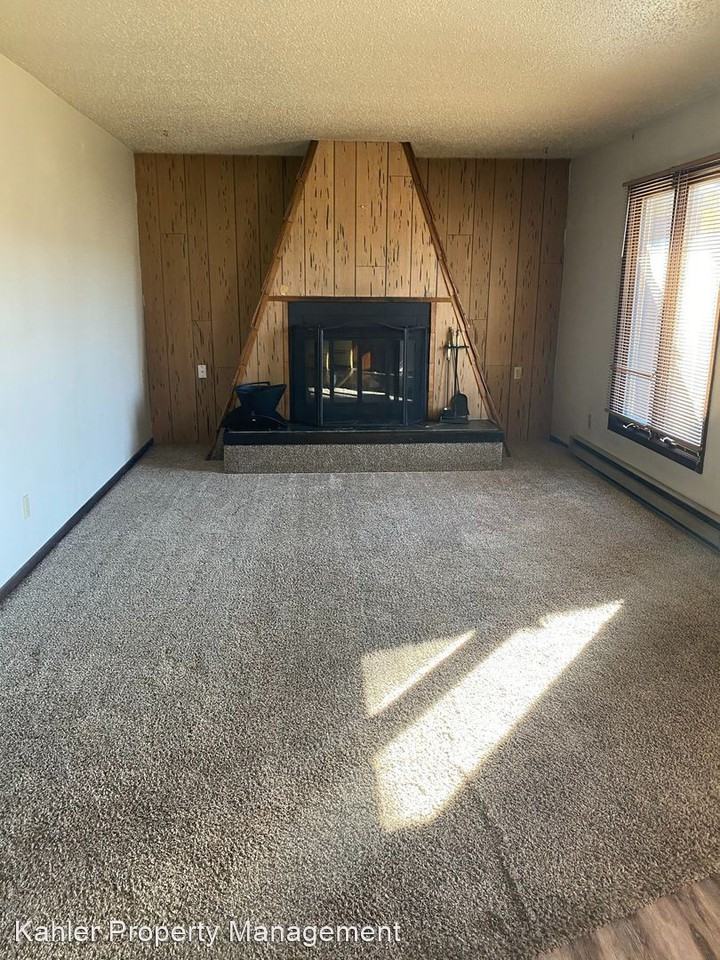 23020 Hisega Road - Photo 3 of 6