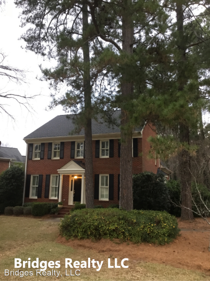 879 Sparkleberry Rd - Photo 2 of 41