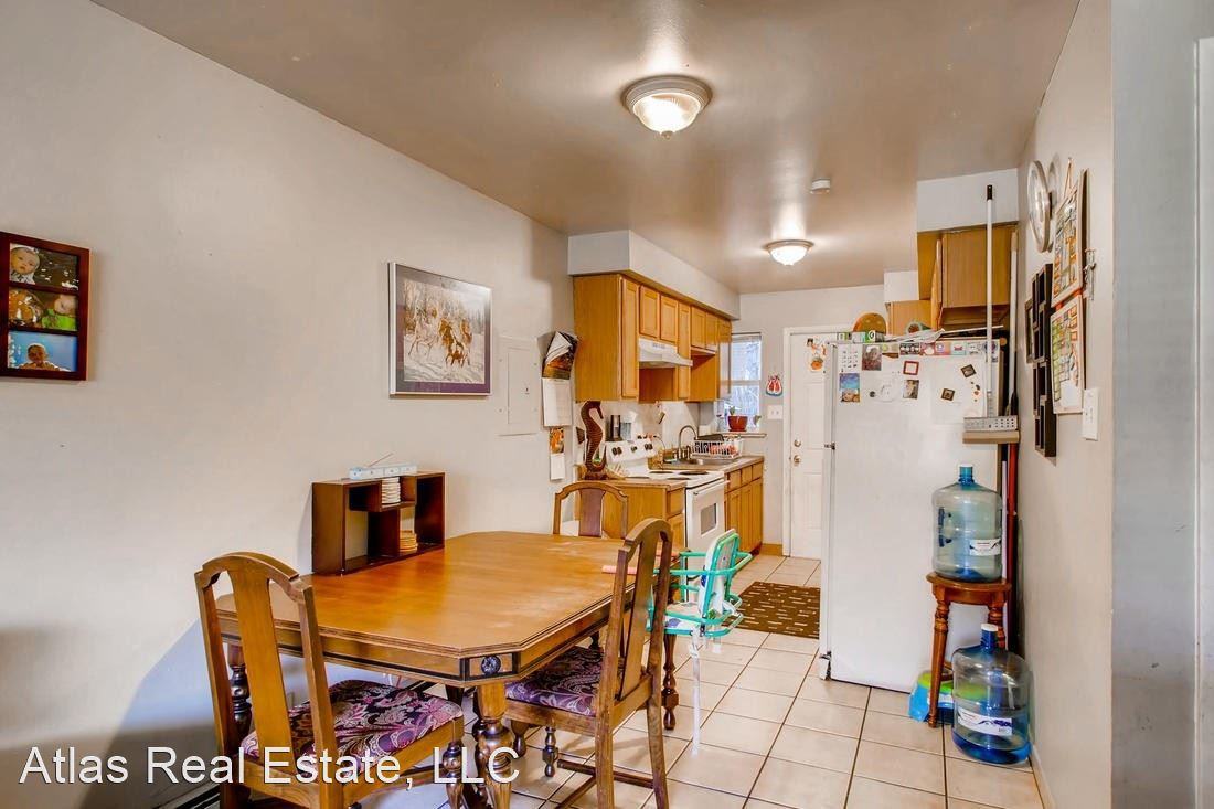 1715 Chester St - Photo 3 of 9