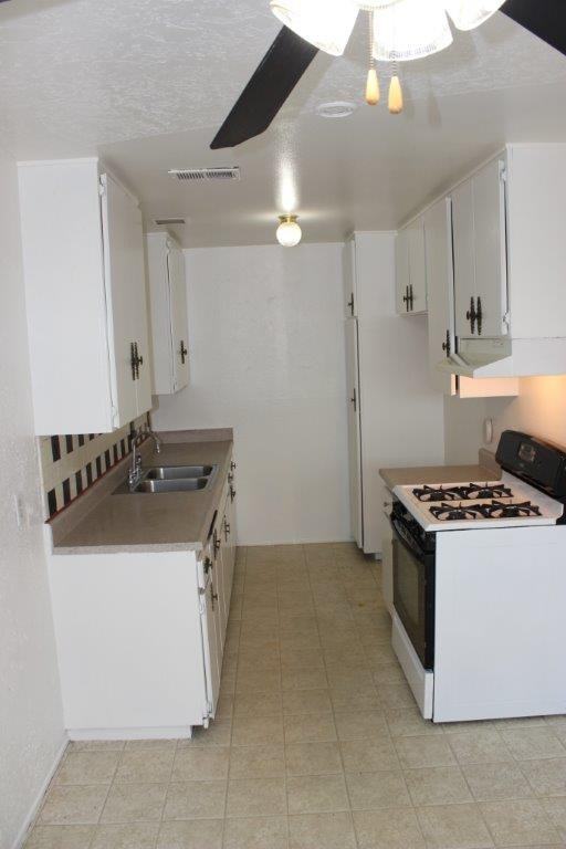 916 Cheyenne Way - Photo 2 of 15