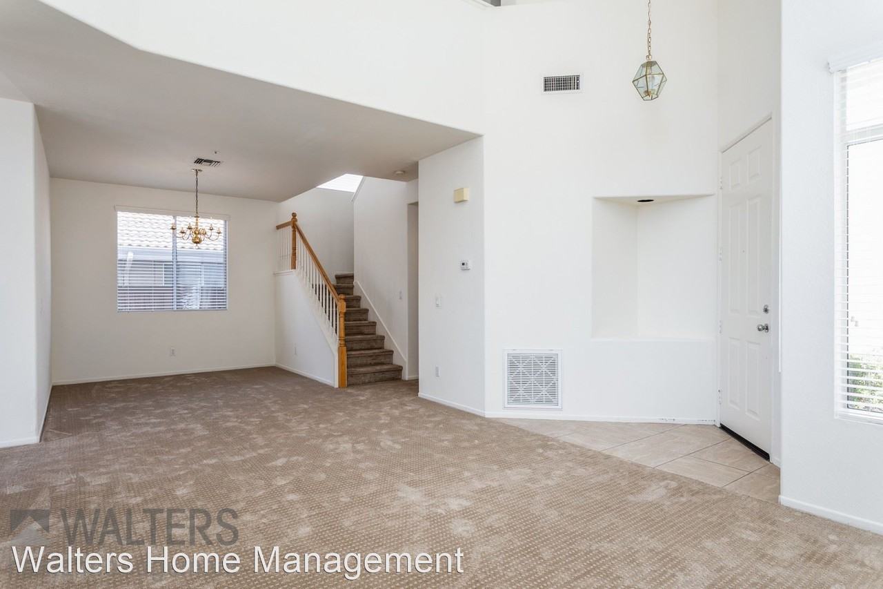 2489 Moonlight Gln - Photo 3 of 15