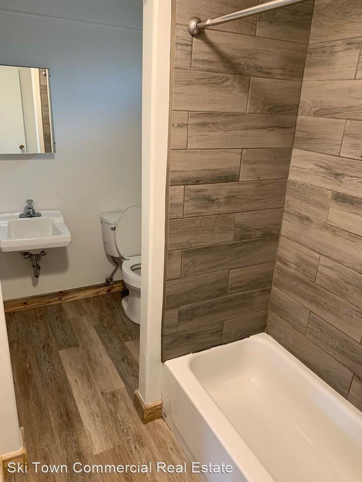 1885, 1890 Elk River Plaza PO Box 772484 - Photo 3 of 6