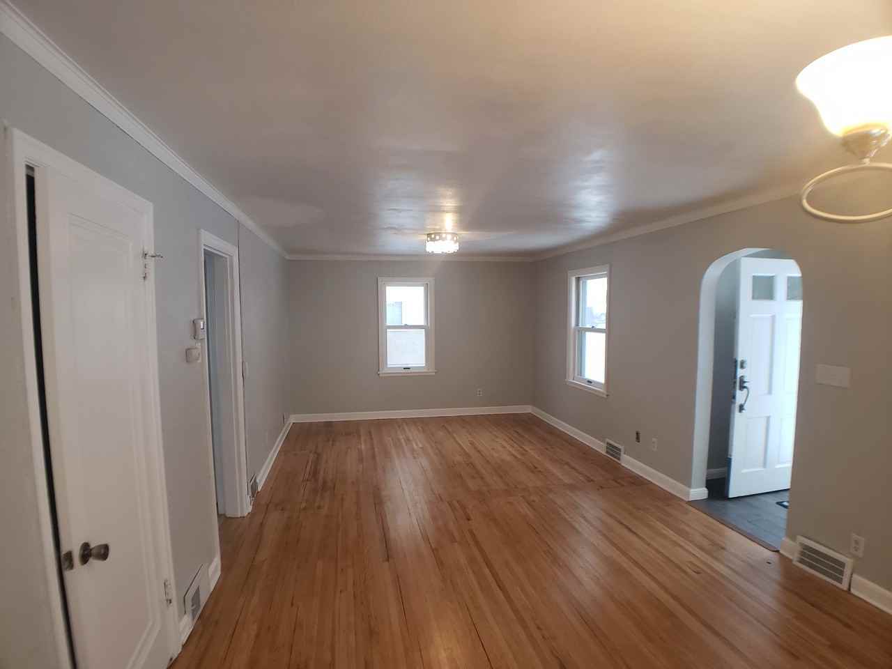 1452 Hazel St N - Photo 3 of 13