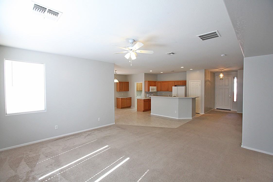 14101 W Windrose Dr - Photo 3 of 20