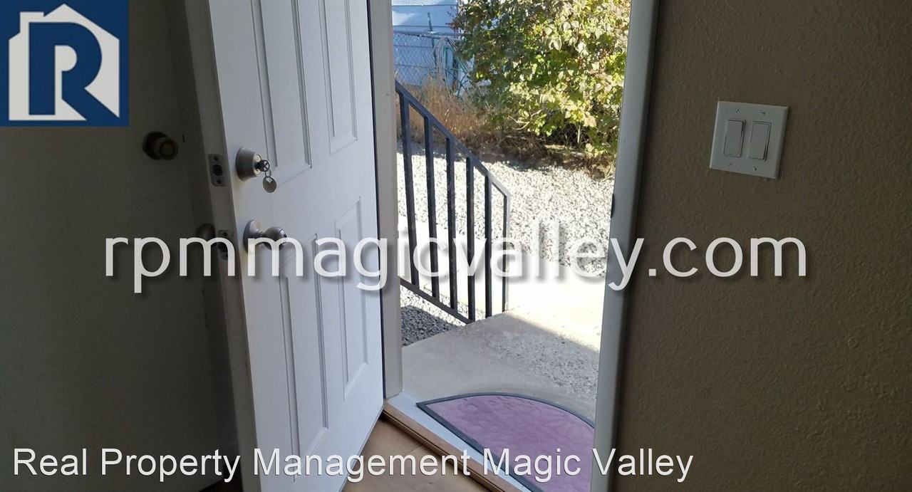 121B 8th Ave S - Photo 2 of 13