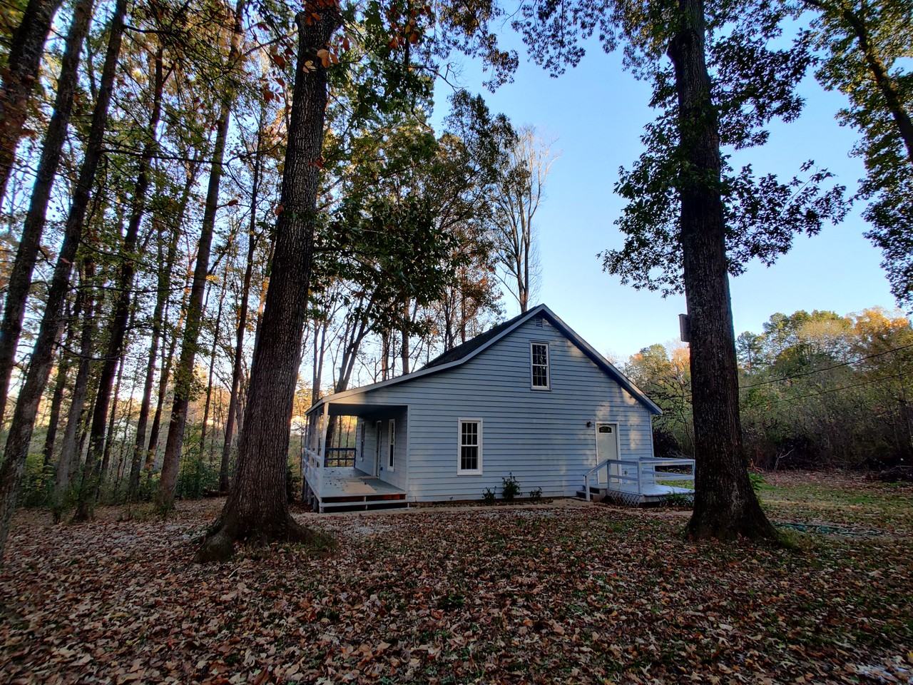 2470 Mountain View Rd - Photo 2 of 22