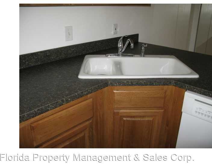 10855 Cypress Glen Dr - Photo 2 of 6