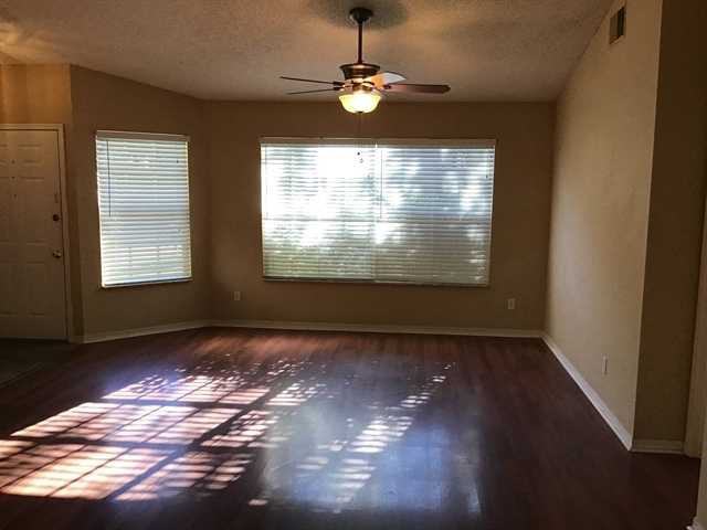 248 Country Landing Blvd - Photo 2 of 20