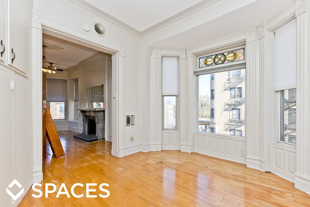 2772 N Lincoln - Photo 2 of 10