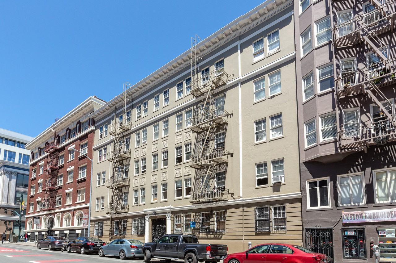 970 Geary St - Photo 2 of 24